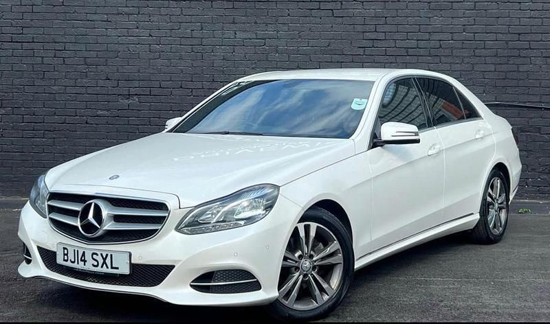White Used 2014 Mercedes E220 SE Sedan | £5,495 (Fair price) - Image 1/4