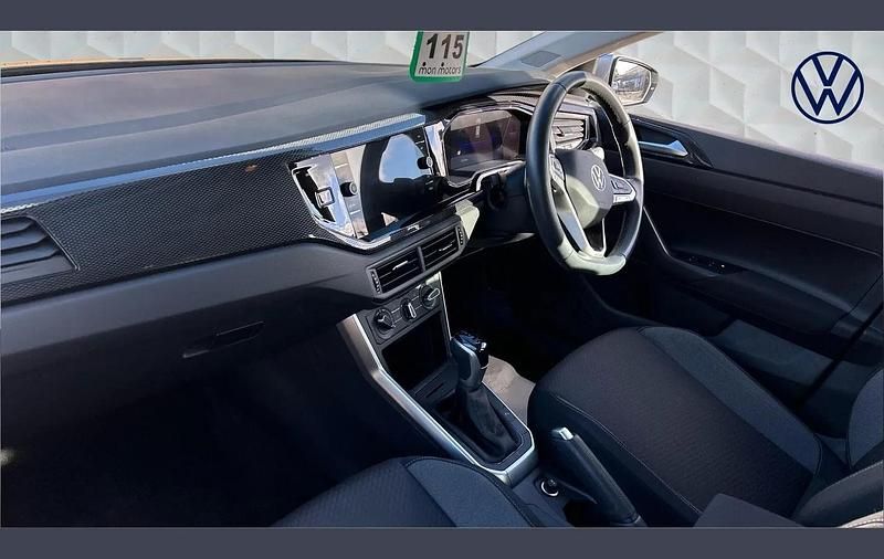 Used VW Polo Life 95 HP (69 kW) 2023 Silver Hatchback