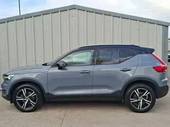 Used Volvo XC40 R-Design 163 HP (119 kW) 2021 Grey SUV