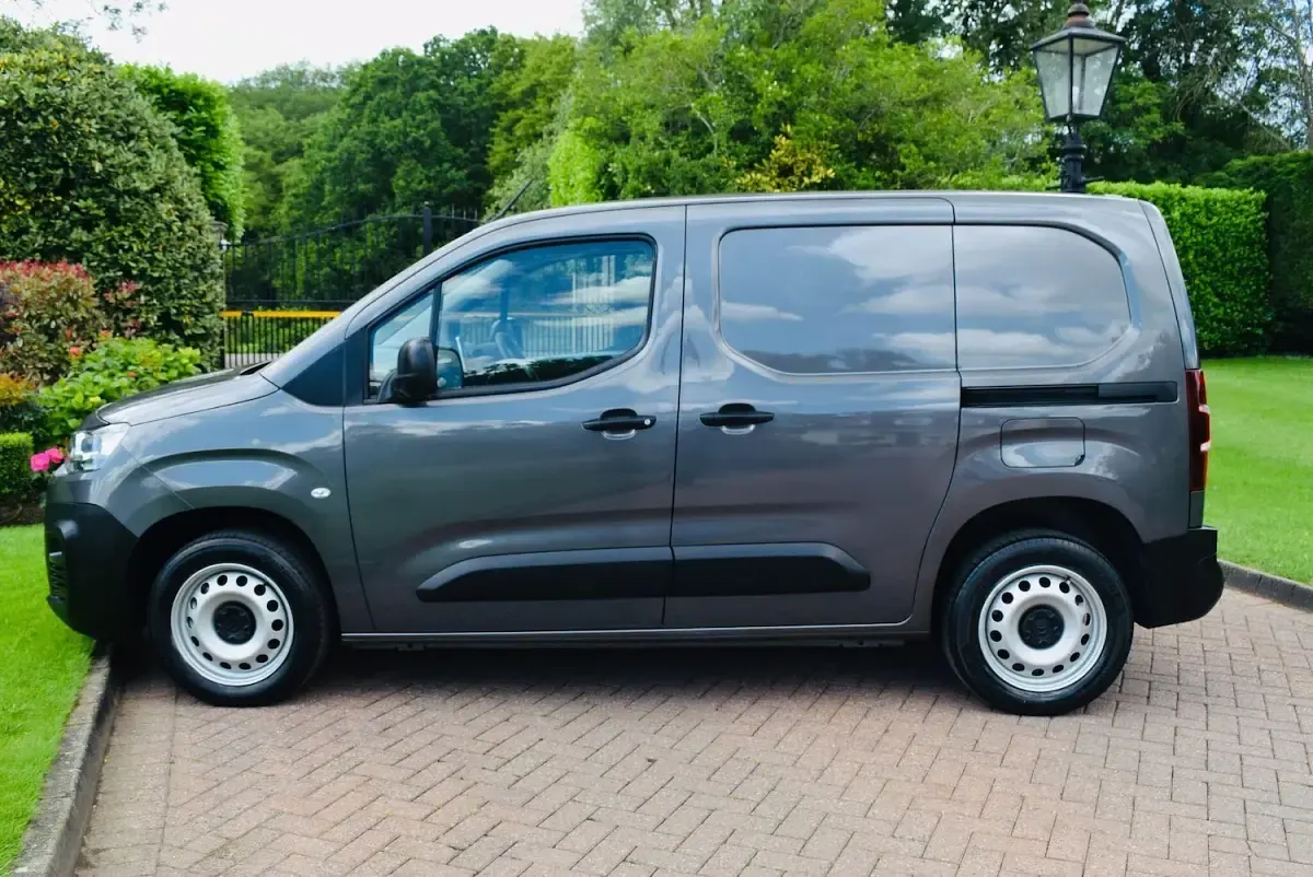 Used Citroën Berlingo 2024 Grey MPV
