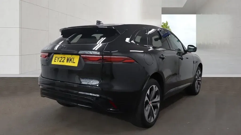 Used Jaguar F-Pace R-Dynamic 204 HP (150 kW) 2022 Black SUV