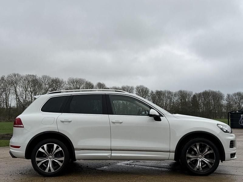 Used VW Touareg R-line 2014 White SUV