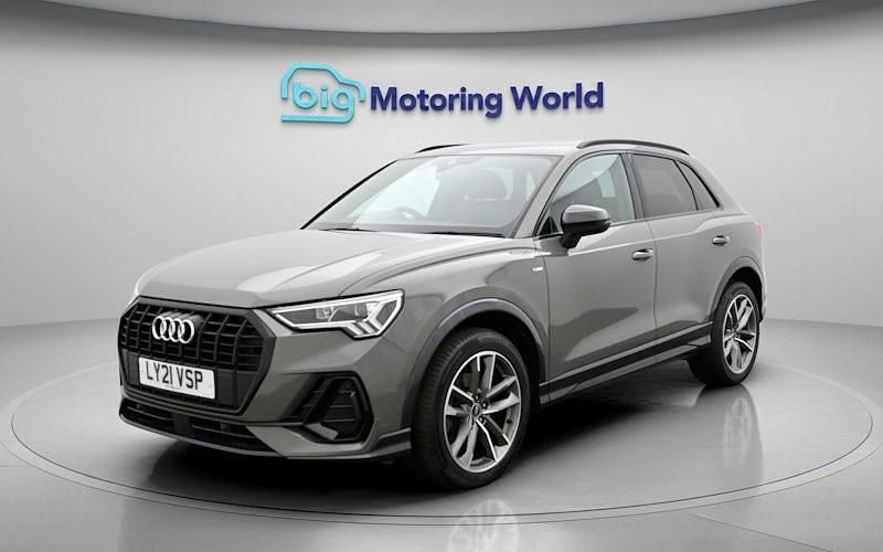 Begagnad Audi Q3 Black Edition 150 HK (110 kW) 2023 SUV