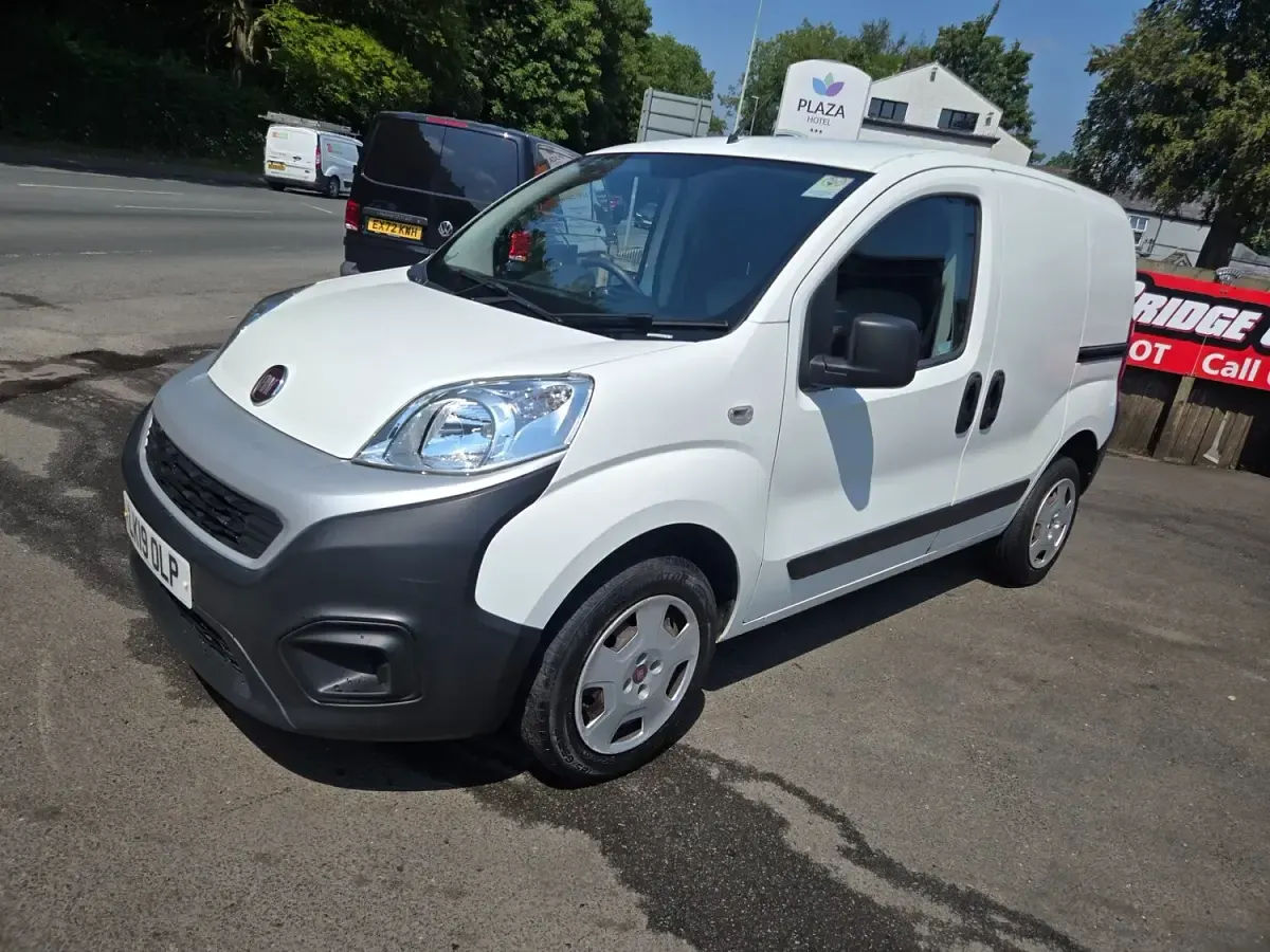 Used Fiat Fiorino 77 HP (56 kW) 2019 White MPV