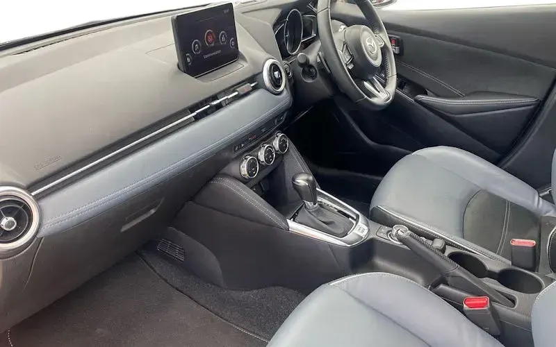 Used Mazda 2 Inclusive 90 HP (66 kW) 2022 Grey Hatchback