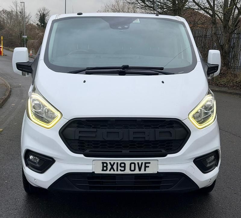 Used Ford Transit Custom Trend 105 HP (77 kW) 2019 White Van