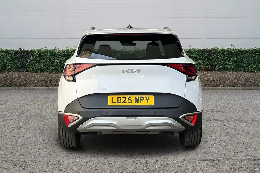 Used Kia Sportage 180 HP (132 kW) 2025 White SUV