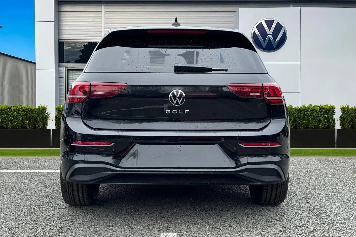 New VW Golf VIII Match 116 HP (85 kW) 2026 Black Hatchback