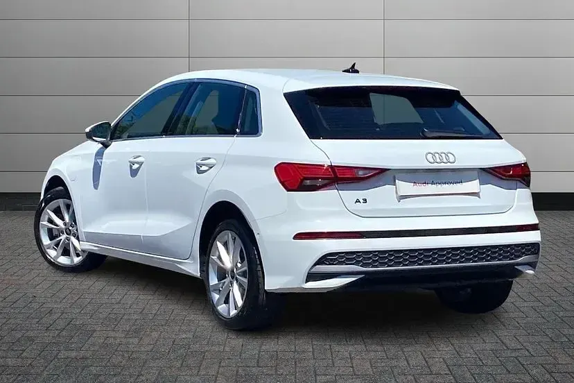 New Audi A3 Sportback e-tron Sport 201 HP (147 kW) 2025 Arkona white Hatchback