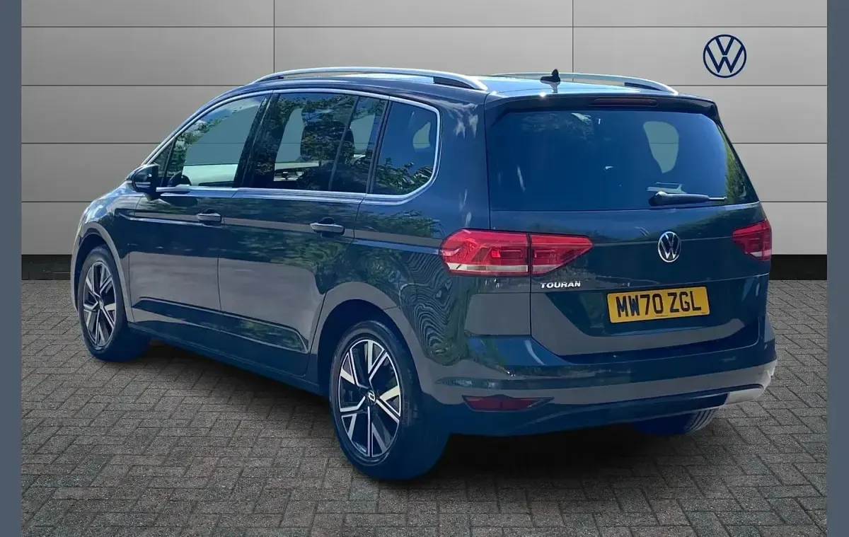 Used VW Touran SEL 150 HP (110 kW) 2020 Grey MPV
