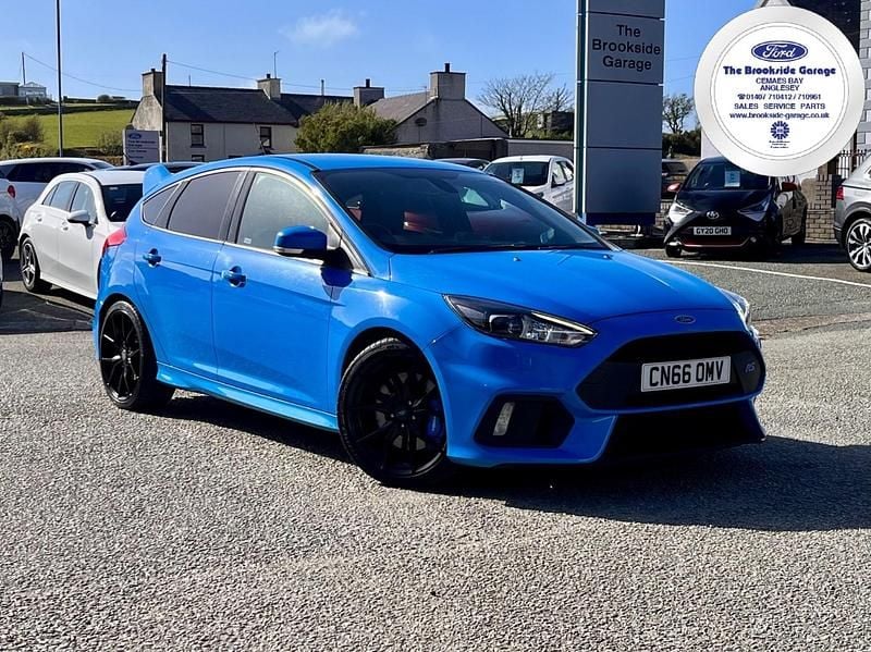 Begagnad Ford Focus RS 350 HK (257 kW) 2016 Blå Halvkombi