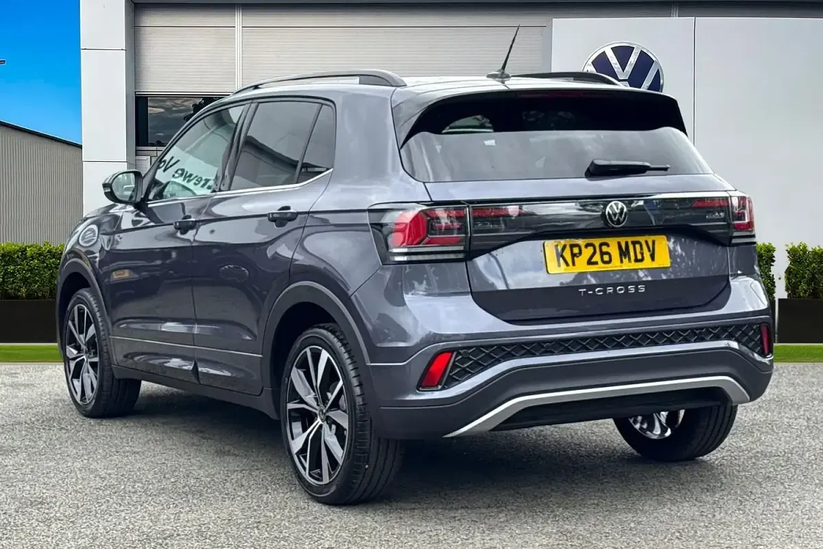 Ny VW T-Cross R-line 115 HK (84 kW) 2026 Grå SUV