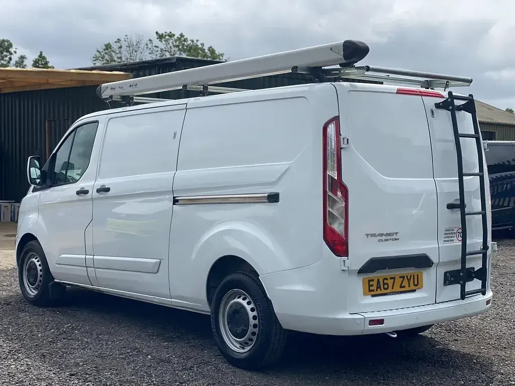 Used Ford Transit Custom 130 HP (95 kW) 2017 White Van