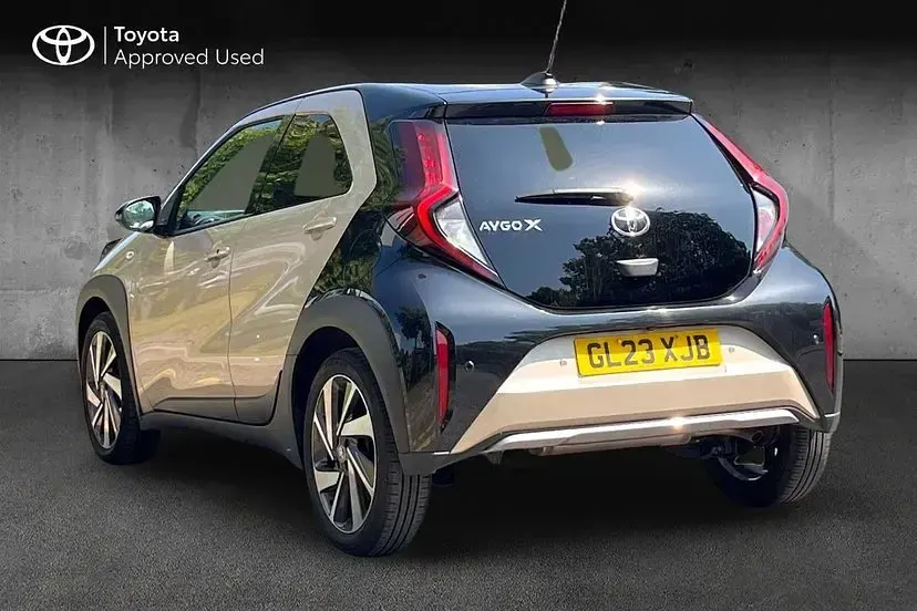 Used Toyota Aygo X 72 HP (52 kW) 2023 Ginger beige with black SUV