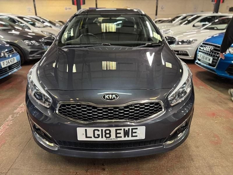 Used Kia Ceed Sportswagon 134 HP (98 kW) 2018 Silver Estate
