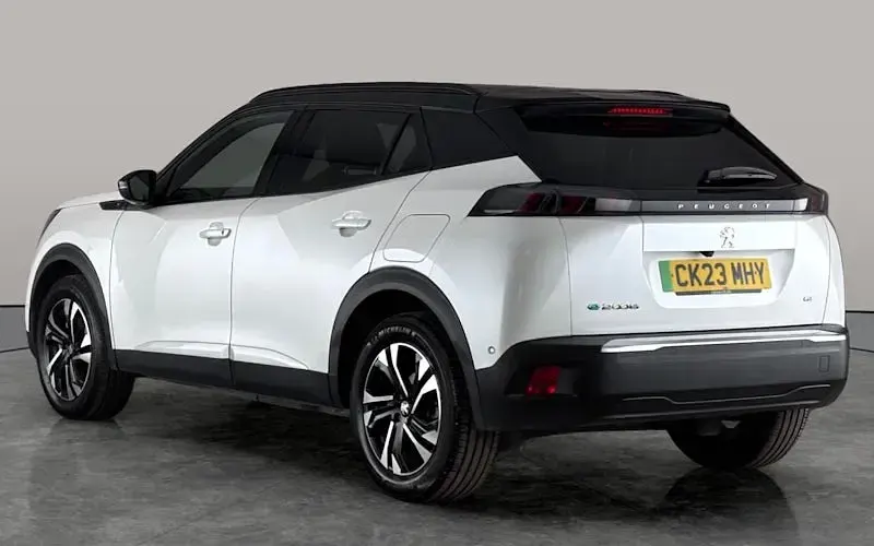 Used Peugeot e-2008 GTi 100 kW (136 HP) 2023 White SUV