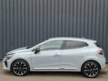 Used Renault Clio Techno 90 HP (66 kW) 2025 Grey Hatchback