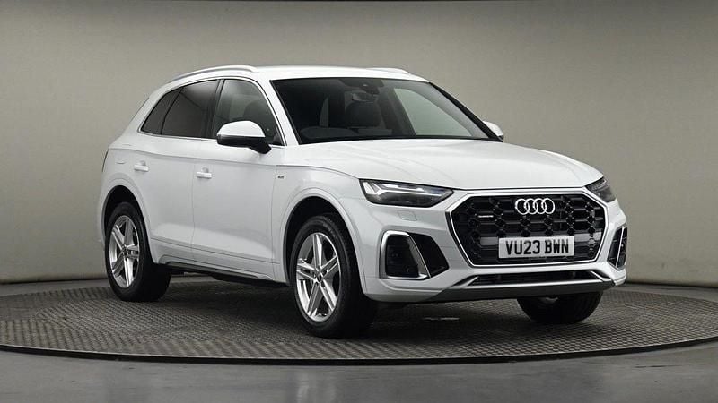 Glacier white Used 2023 Audi Q5 S-Line SUV | £31,700 (Fair price) - Image 1/4