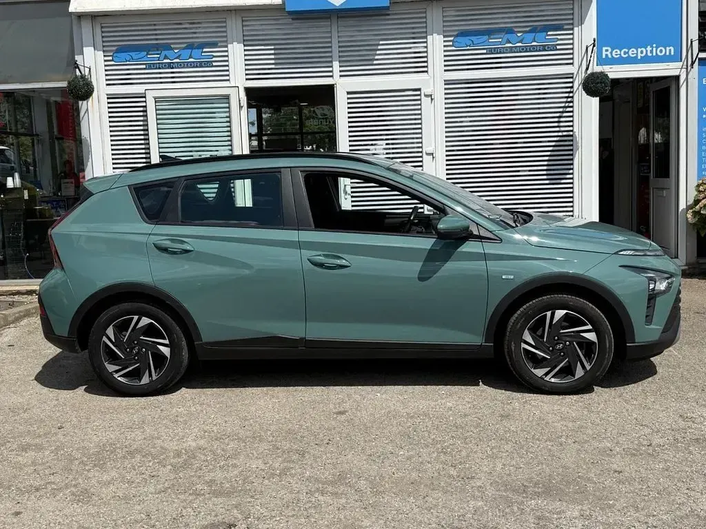 Used Hyundai Bayon SE 100 HP (73 kW) 2023 Green SUV