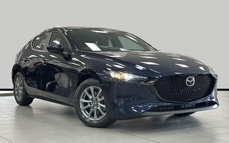 New Mazda 3 Center-Line 140 HP (102 kW) 2025 Hatchback