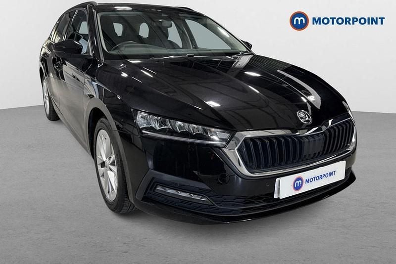 Begagnad Skoda Octavia SE Technology 2023 Svart Kombi