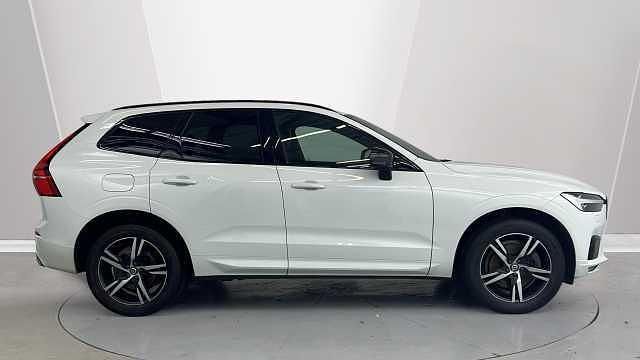 Used Volvo XC60 R-Design 247 HP (181 kW) 2021 SUV