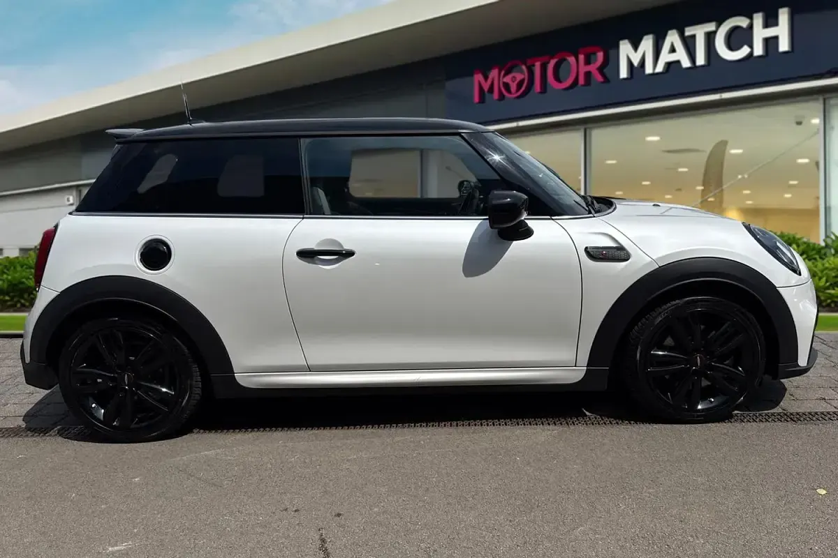 Used Mini Cooper S Hatch 2024 White Hatchback