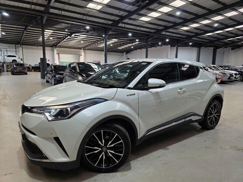 White Used 2018 Toyota C-HR SUV | £10,880 (A bit pricey) - Image 1/4