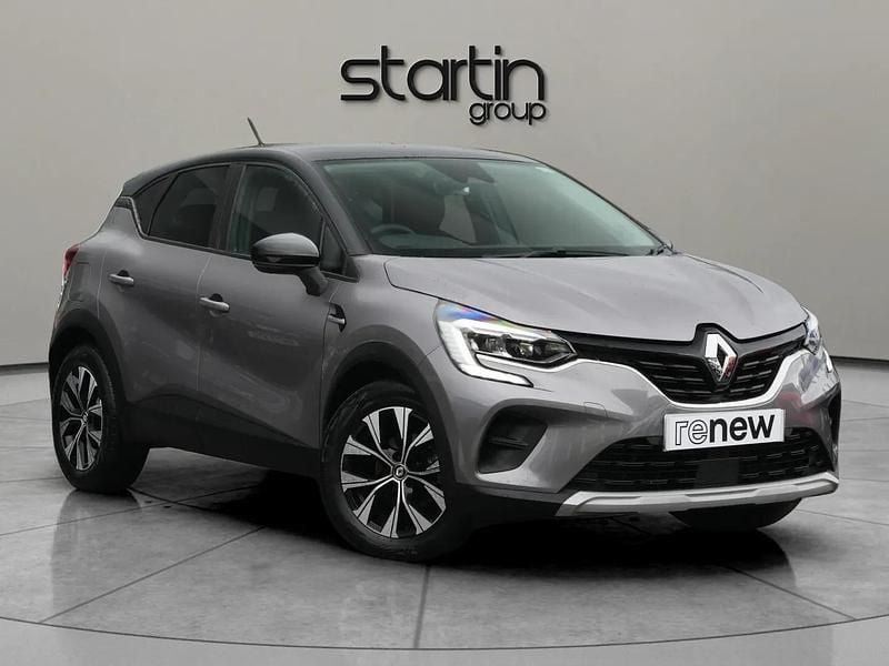 Grey/black Used 2022 Renault Captur LIMITED SUV | £13,950 (Fair price) - Image 1/1
