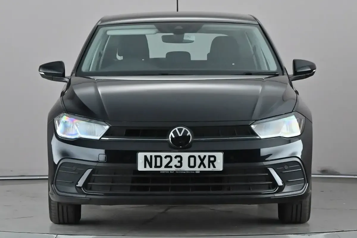 Used VW Polo Life 95 HP (69 kW) 2023 Black Hatchback