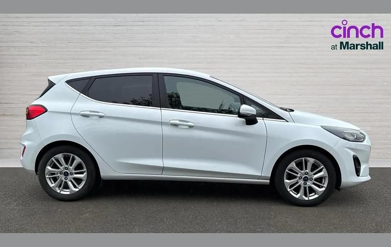 Used Ford Fiesta Titanium 100 HP (73 kW) 2023 White Hatchback