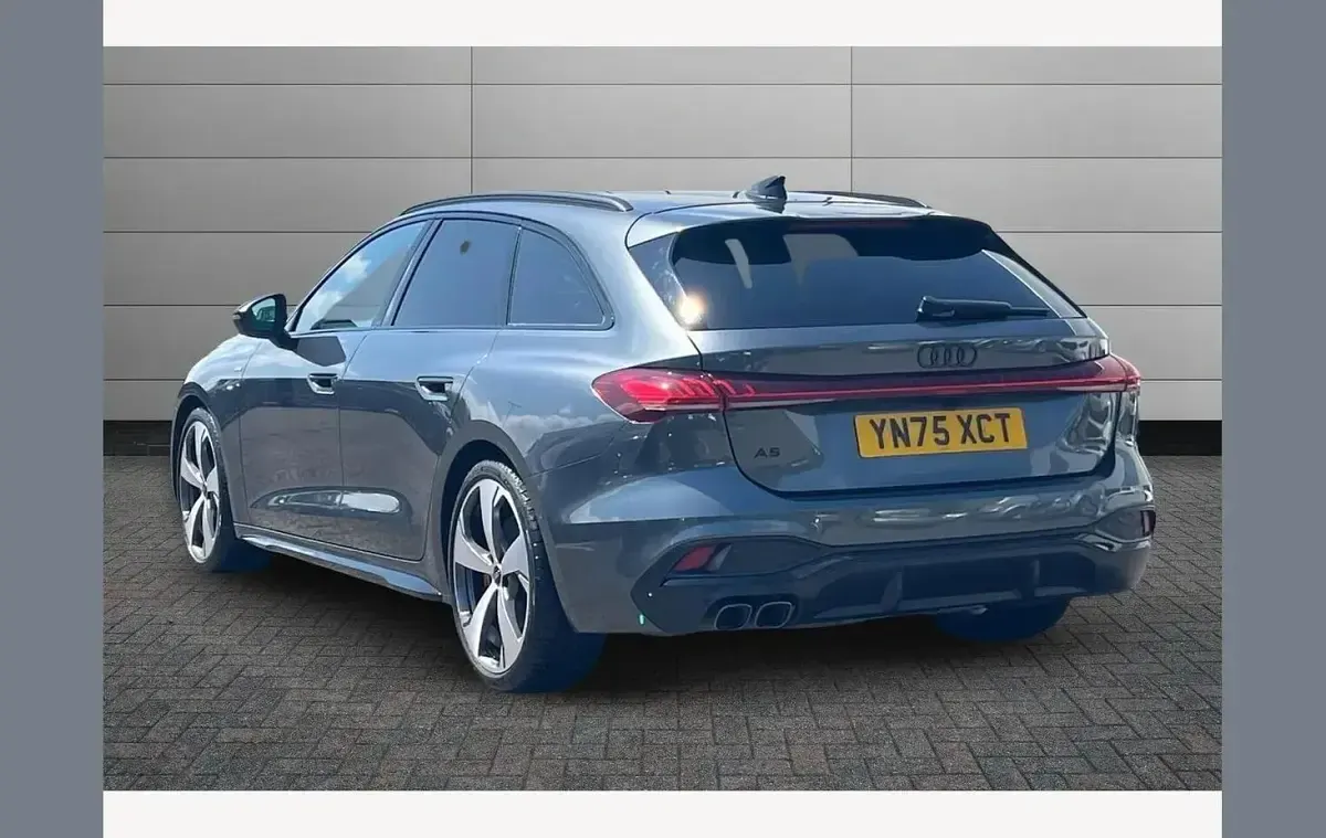 Used Audi A5 Advanced 204 HP (150 kW) 2025 Grey Estate
