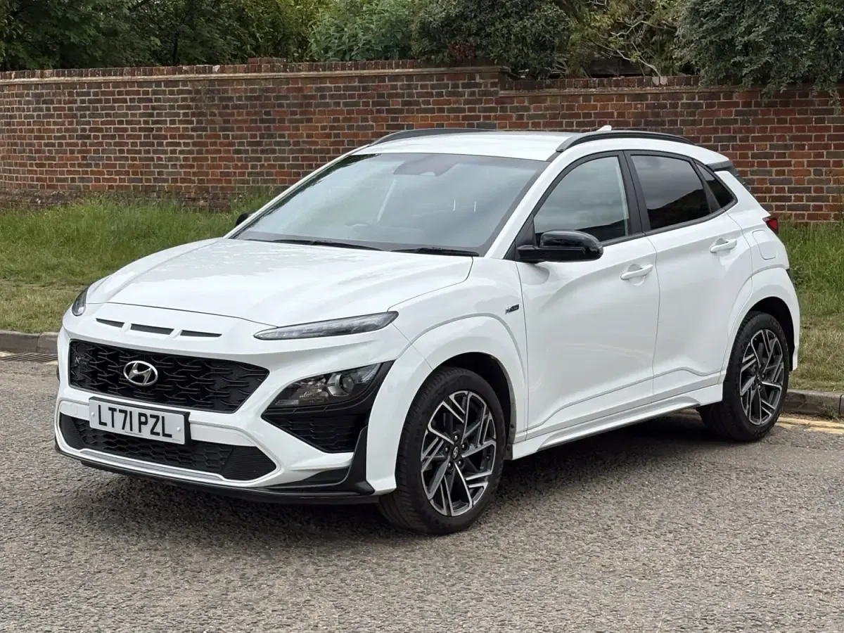 Gebraucht Hyundai Kona N Line 120 PS (88 kW) 2021 Weiß SUV