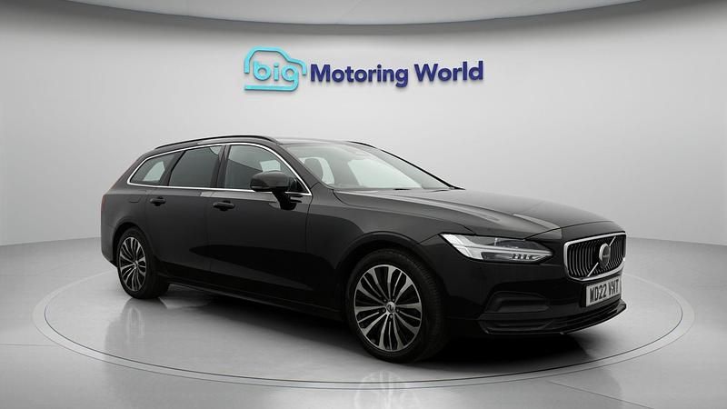 Used 2022 Volvo V90 Core Estate | £22,900 (Fair price) - Image 1/4