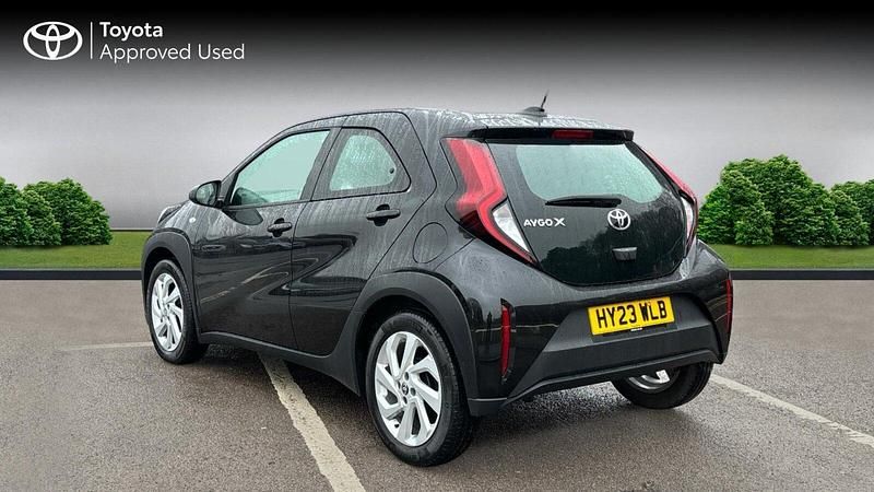 Used Toyota Aygo X PURE 72 HP (52 kW) 2023 Eclipse black SUV