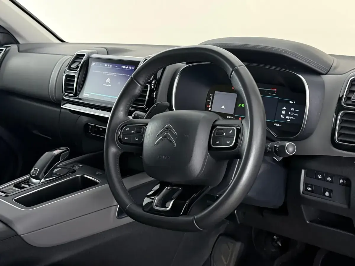 Used Citroën C5 Shine 2022 Blue Hatchback