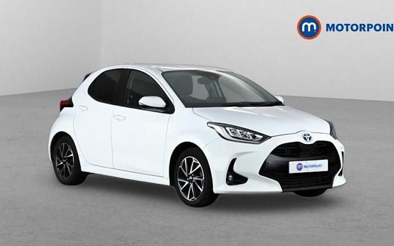 Used Toyota Yaris Hybrid Design 116 HP (85 kW) 2026 Hatchback