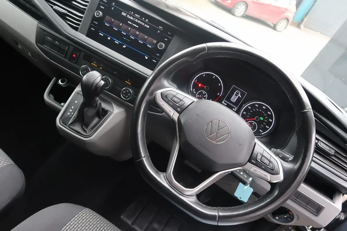 Used VW Transporter Highline 150 HP (110 kW) 2023 Grey Van