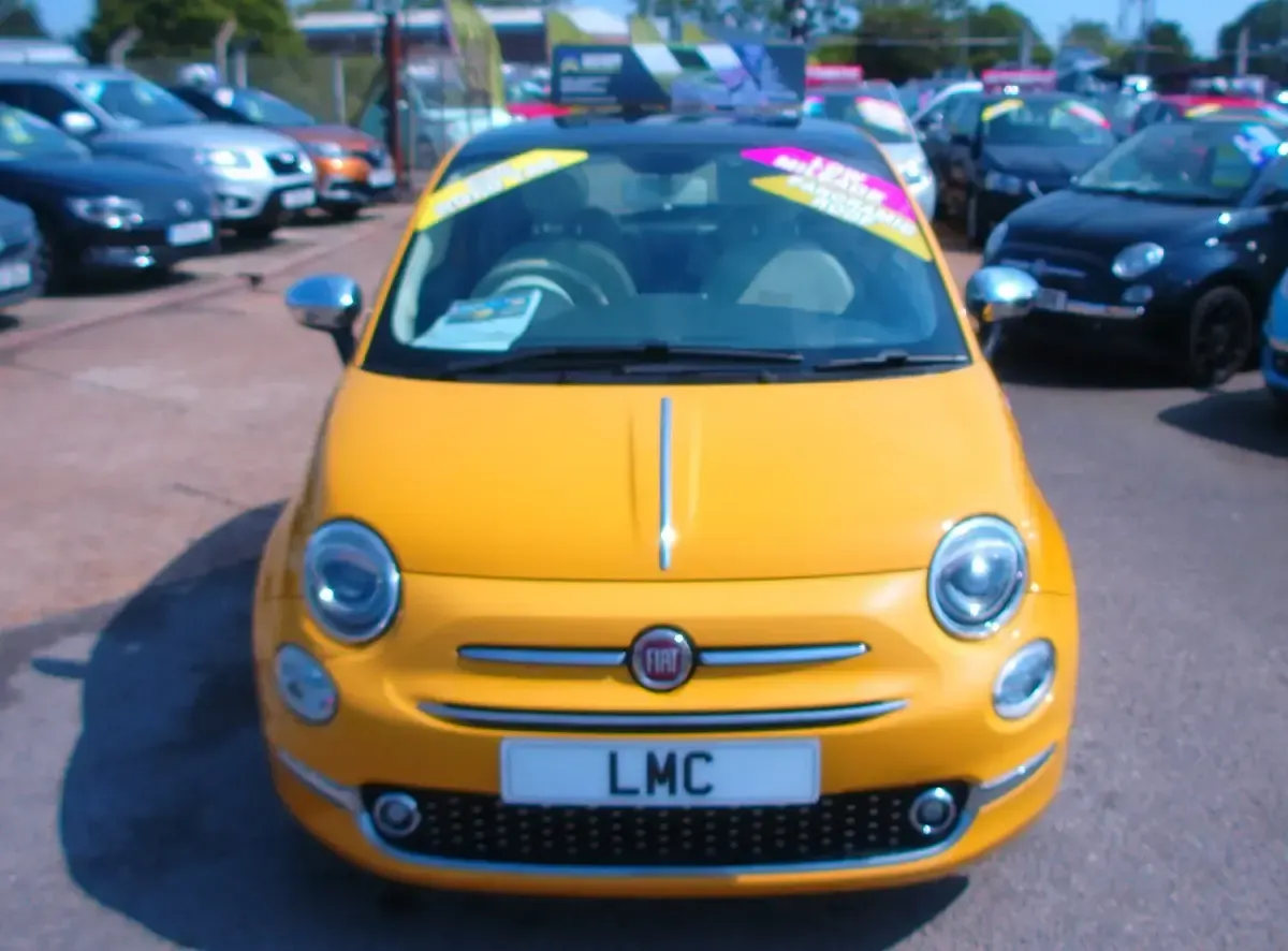 Used Fiat 500 Lounge 69 HP (50 kW) 2015 Yellow Hatchback