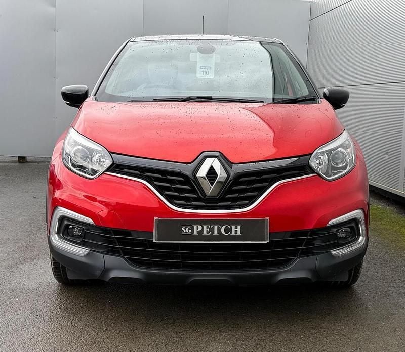 Used Renault Captur Iconic 89 HP (65 kW) 2020 Red SUV