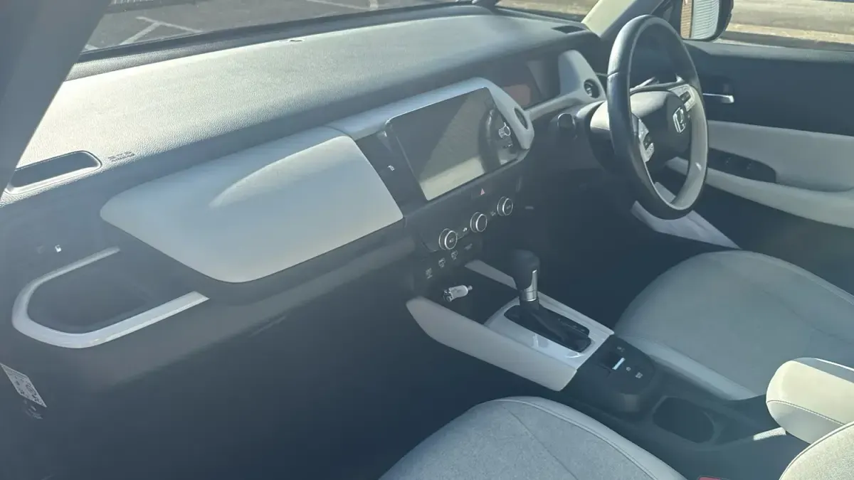 Używany Honda Jazz Hybrid 109 KM (80 kW) 2021 Niebieski Hatchback
