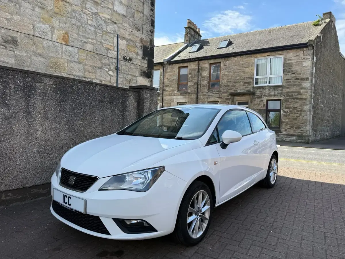 Używany Seat Ibiza 2015 Biały Hatchback