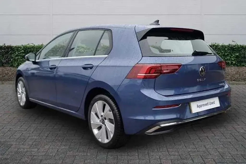 Ny VW Golf VIII Style 204 HK (150 kW) 2026 Blå Halvkombi