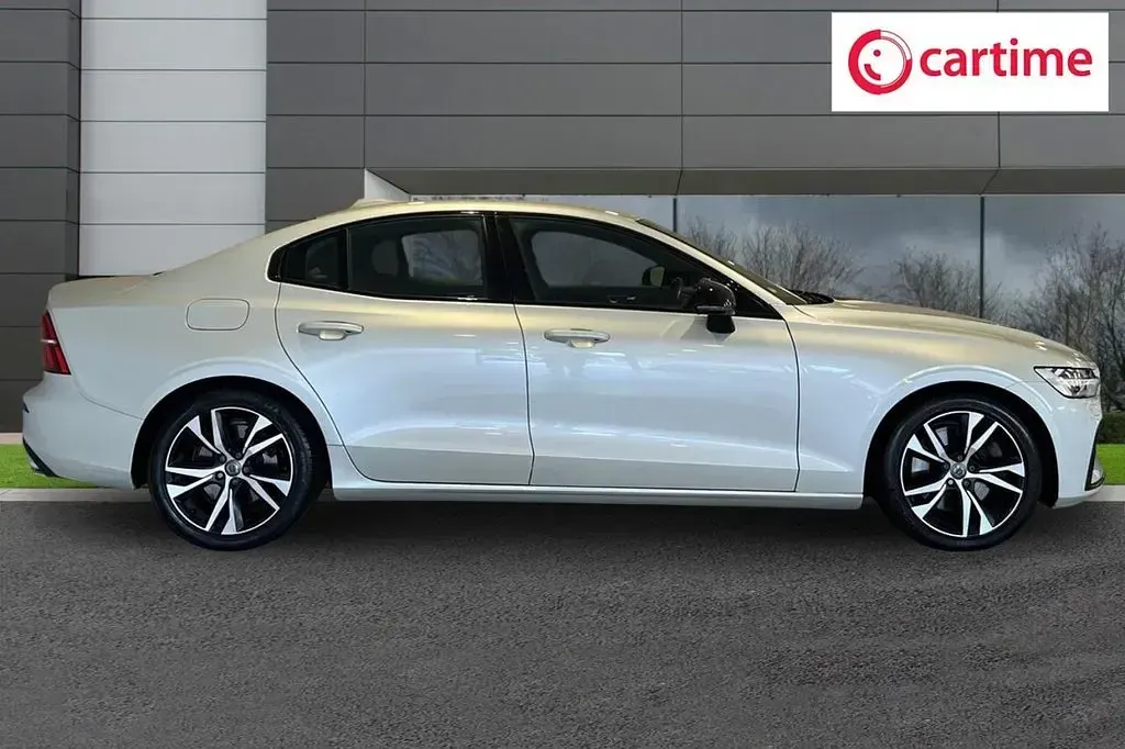 Used Volvo S60 R-Design 250 HP (183 kW) 2021 Gold Sedan