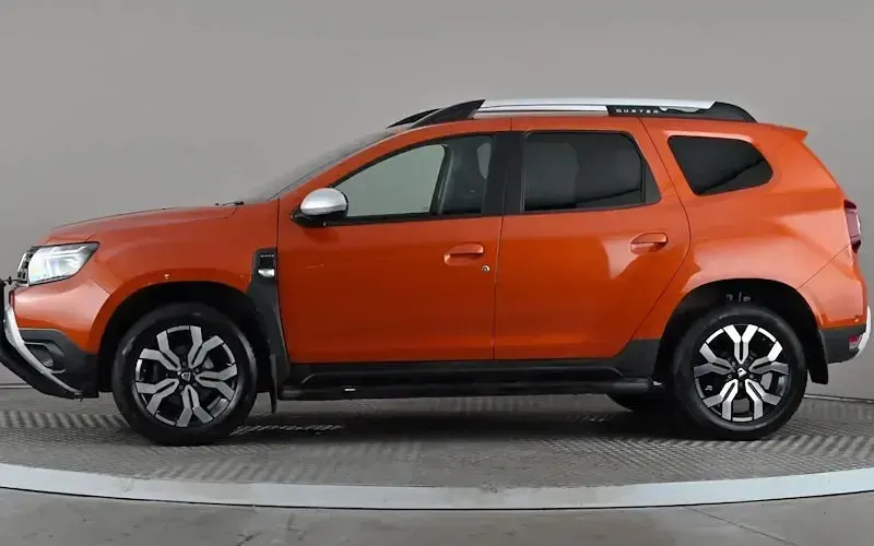 Used Dacia Duster Prestige 116 HP (85 kW) 2021 Orange SUV