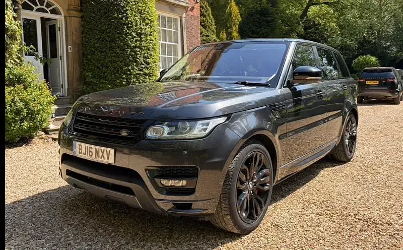 Used Land Rover Range Rover Autobiography Dynamic 306 HP (225 kW) 2016 Causeway grey SUV