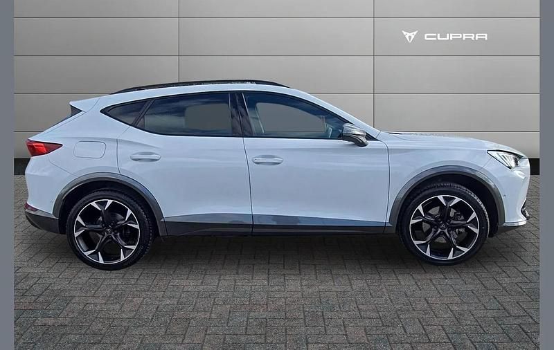 Used Cupra Formentor 150 HP (110 kW) 2023 White SUV
