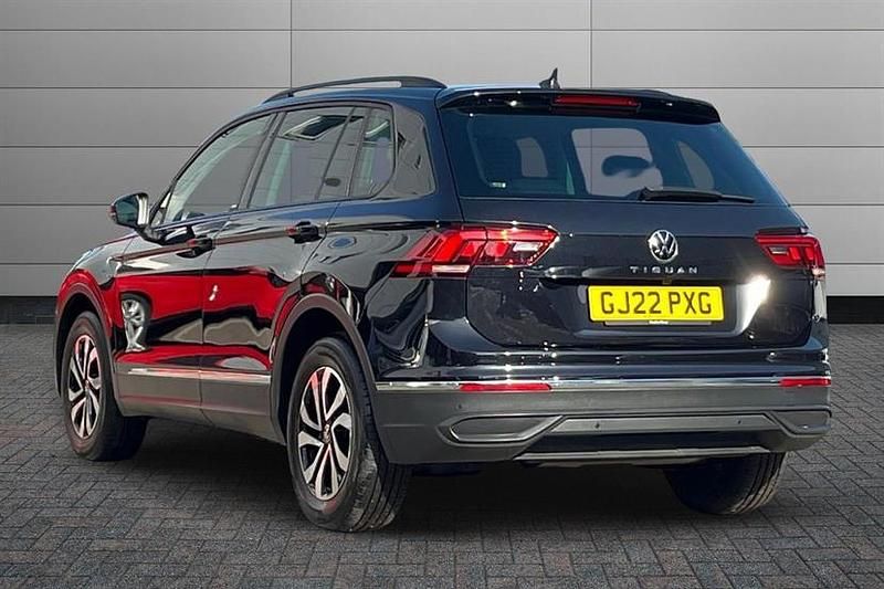 Used VW Tiguan Active 150 HP (110 kW) 2022 Black SUV
