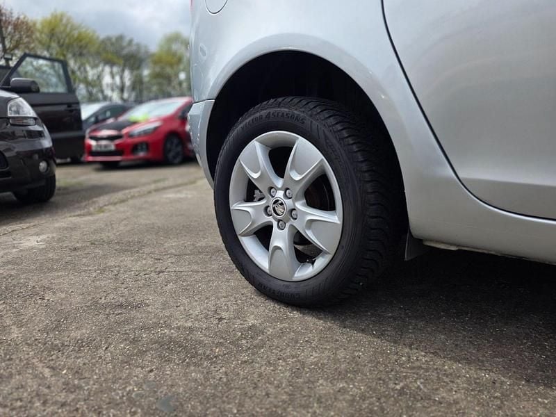 Used Skoda Roomster SE 105 HP (77 kW) 2015 Silver MPV