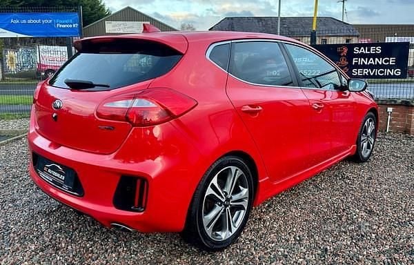 Usado Kia Ceed GT-Line 2018 Vermelho Citadino